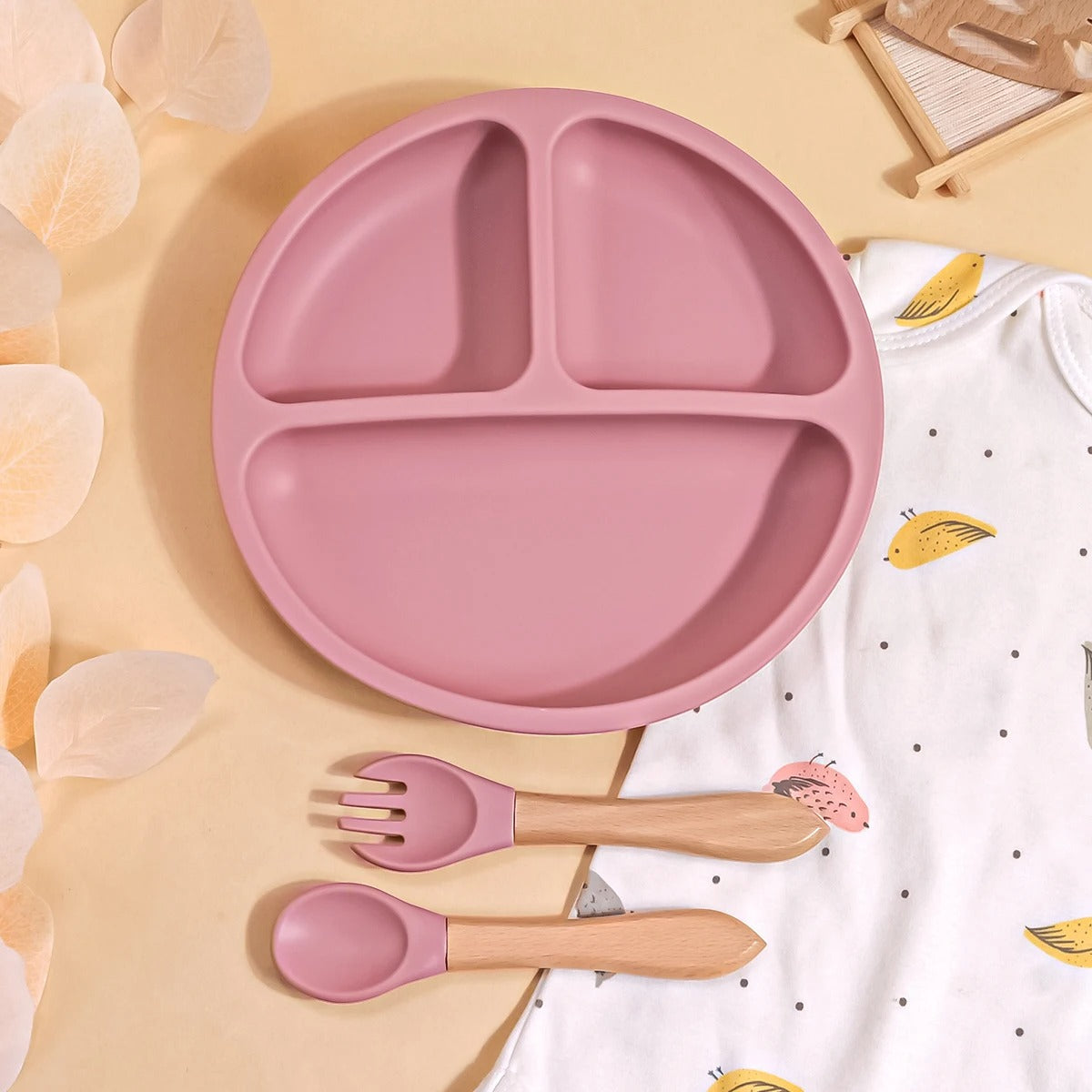 Cova Silicone Baby Feeding Set – Suction Bowl, Plate & Bib